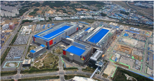 HBM리더십 초격차경쟁 - 삼성의 파운드리 .png